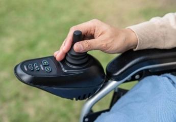 ¿Cómo elegir la talla de la silla de ruedas?>