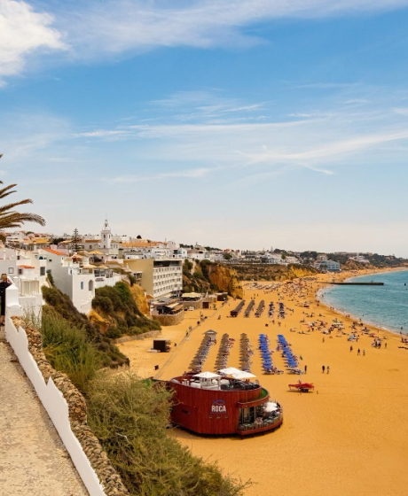 Hire of wheelchairs, mobility scooters, adjustable beds, and transfer hoists in Albufeira