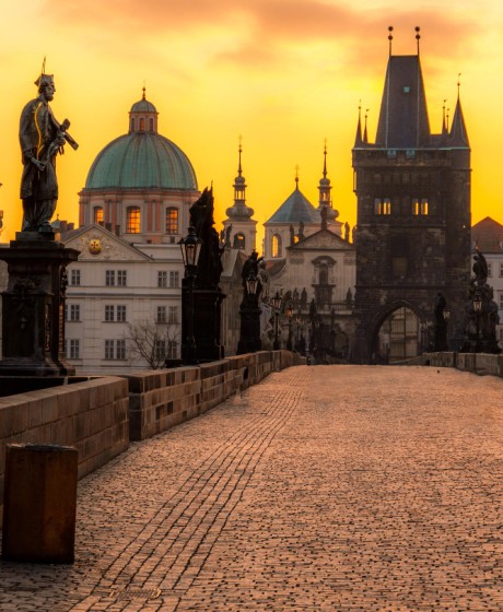 Vermietung von Rollstühlen, Elektromobilen, Pflegebetten und Patientenliftern in Prague
